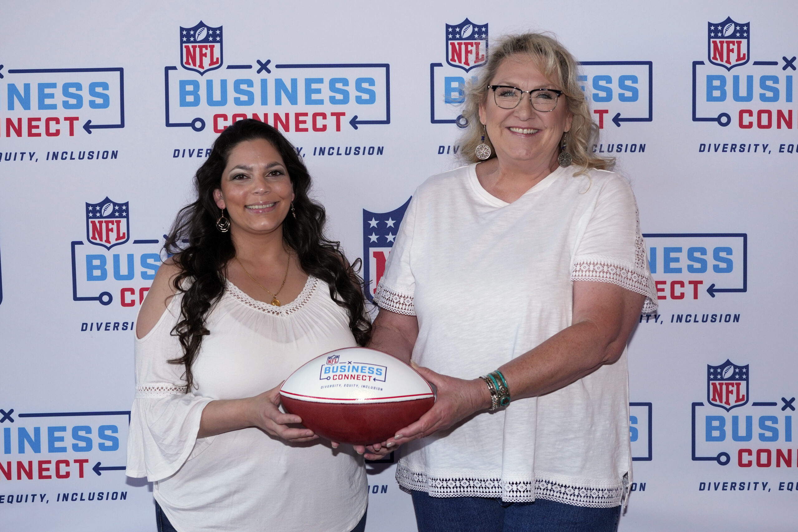 NFL connects Las Vegas minority owned businesses to potential Super Bowl  LVIII contracts